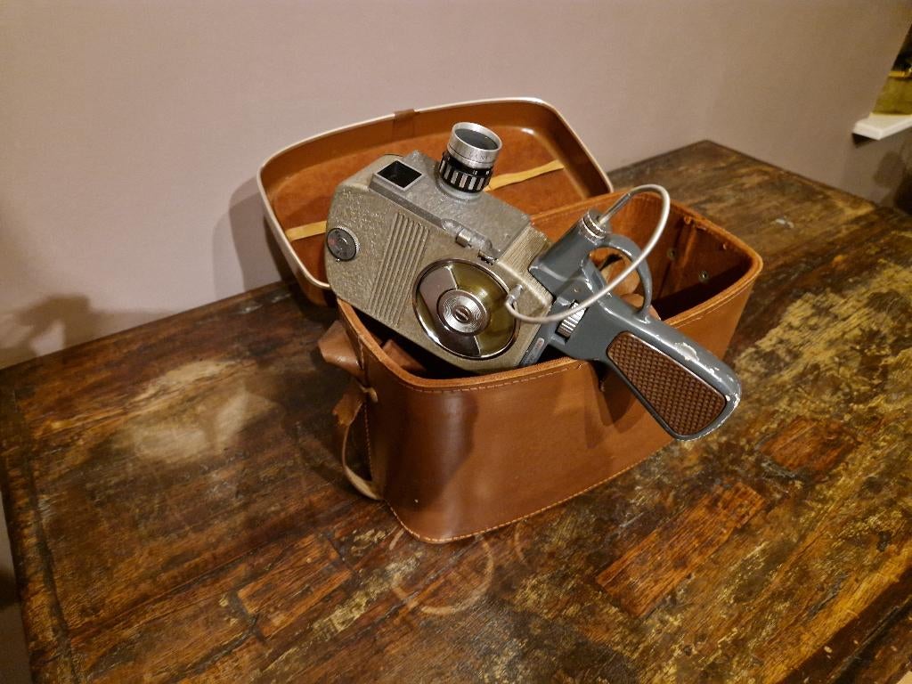 Sankyo 8 - S 8mm Camera, Enlèvement ou Envoi, 1940 à 1960, Caméra