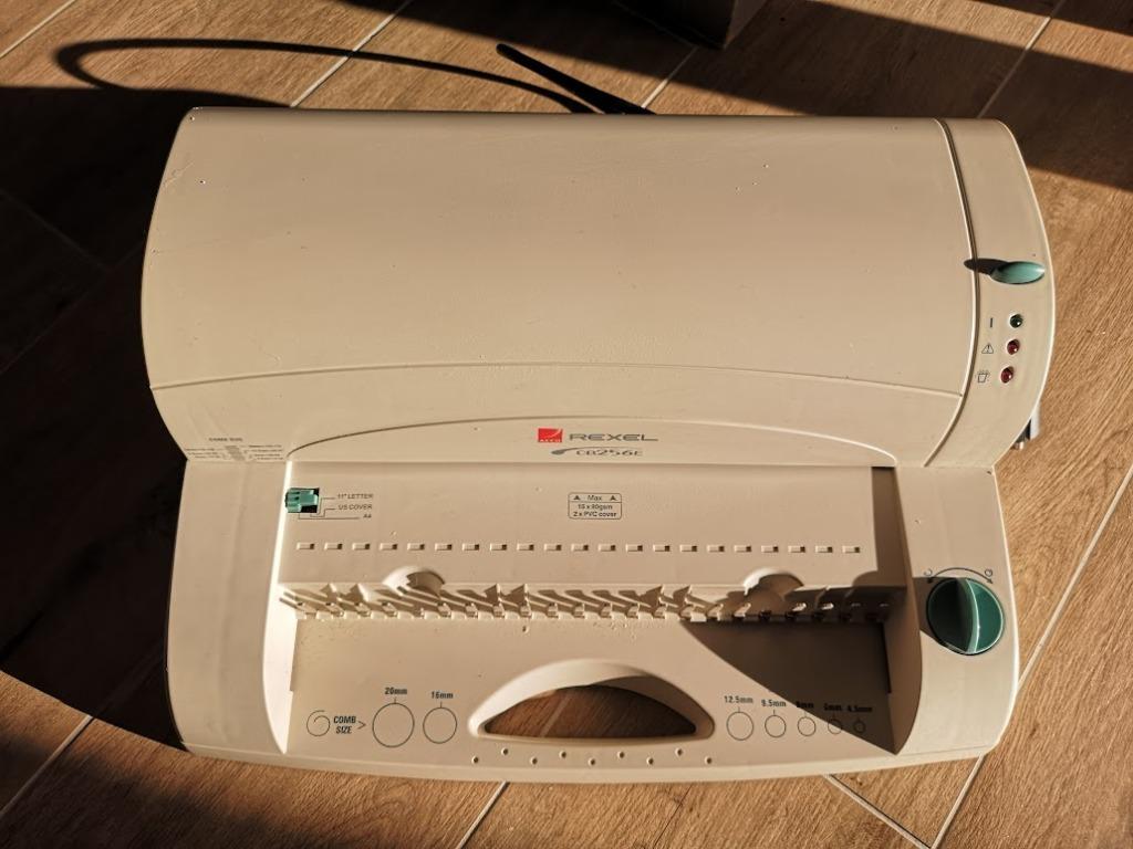 inbindmachine Rexel elektrisch en bijhoren, Diversen, Ophalen, Zo goed als nieuw