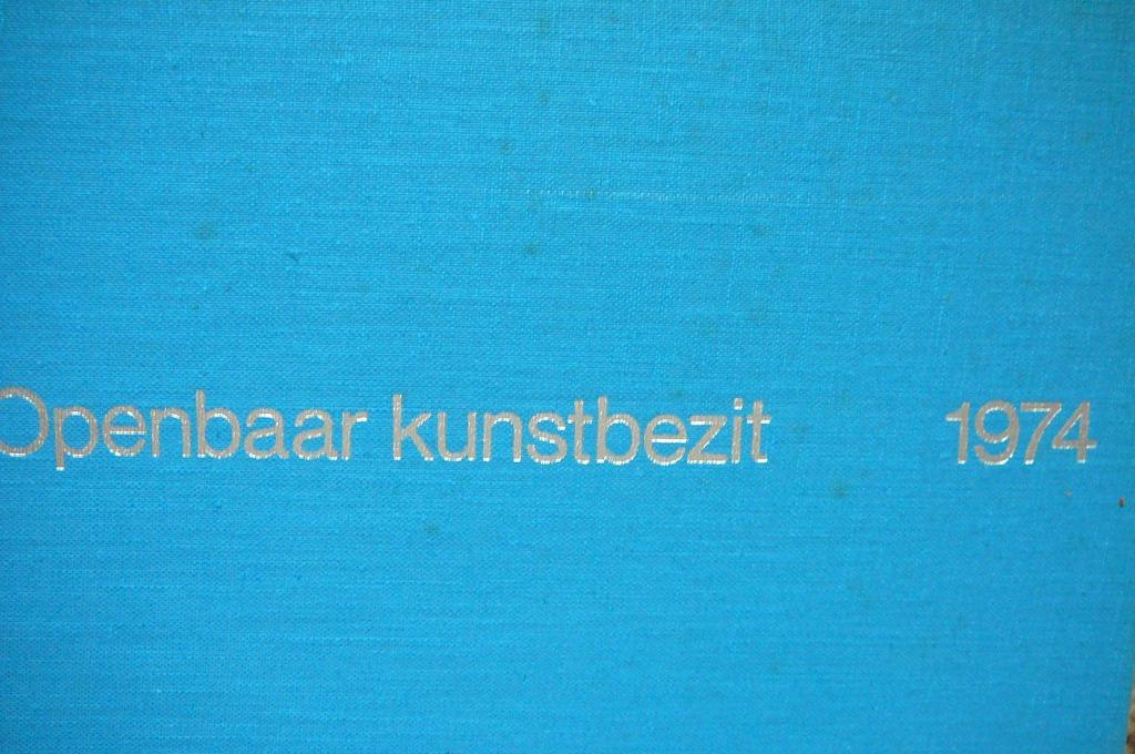 Openbaar kunstbezit 1974 in originele ringmap met stoffen ka, Boeken, Ophalen of Verzenden, Zo goed als nieuw, Overige onderwerpen