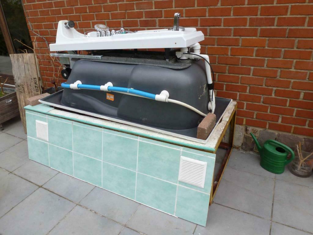 baignoire Jakuzzi  + colonne Aquabain douche multi jets, Enlèvement, Utilisé, Avec douche