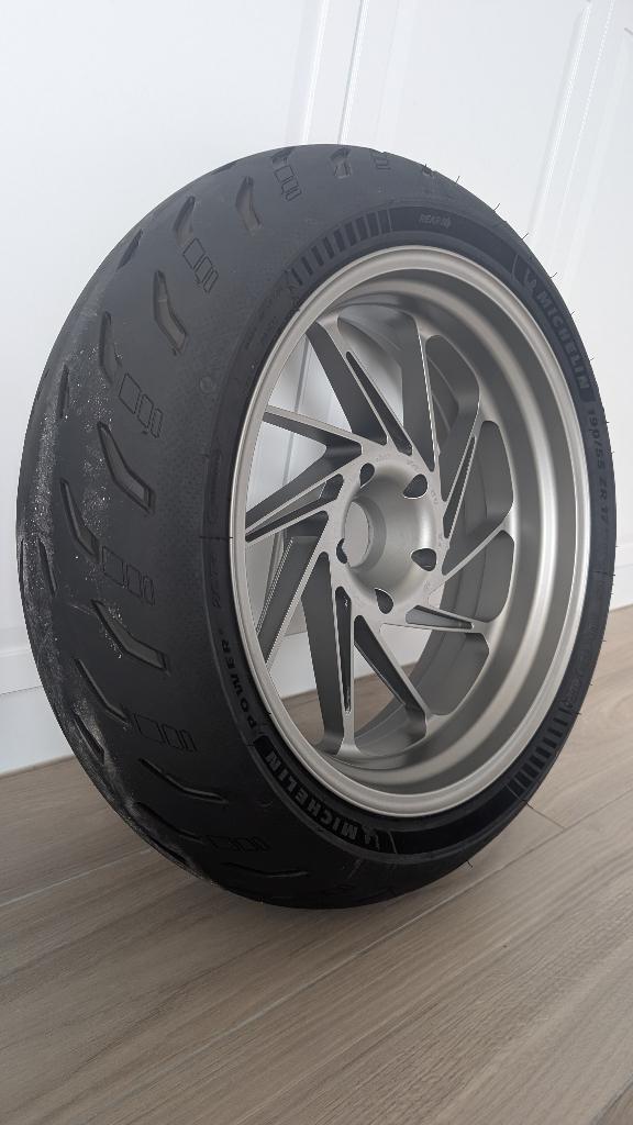BMW HP gesmede velg achter voor BMW K 1200/1300 S/R, Motoren, Ophalen, Nieuw