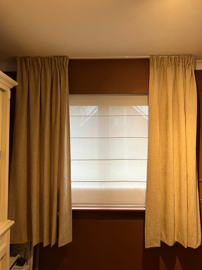 Nieuwe beige velours overgordijnen, Huis en Inrichting, Ophalen, Nieuw, Beige
