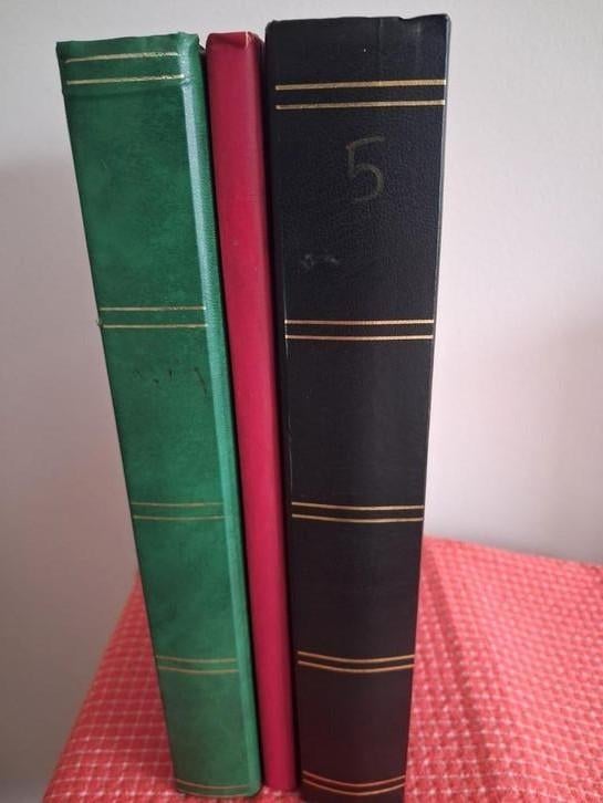 3 lege postzegelalbums 2de hands in goede staat (b), Verzenden, Verzamelalbum