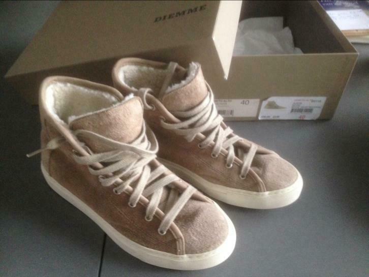Nouvelles baskets, Enlèvement, Beige, Sneakers et Baskets