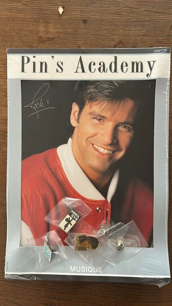 Pin’s Academy Roch Voisine, Enlèvement ou Envoi, Neuf, dans son emballage