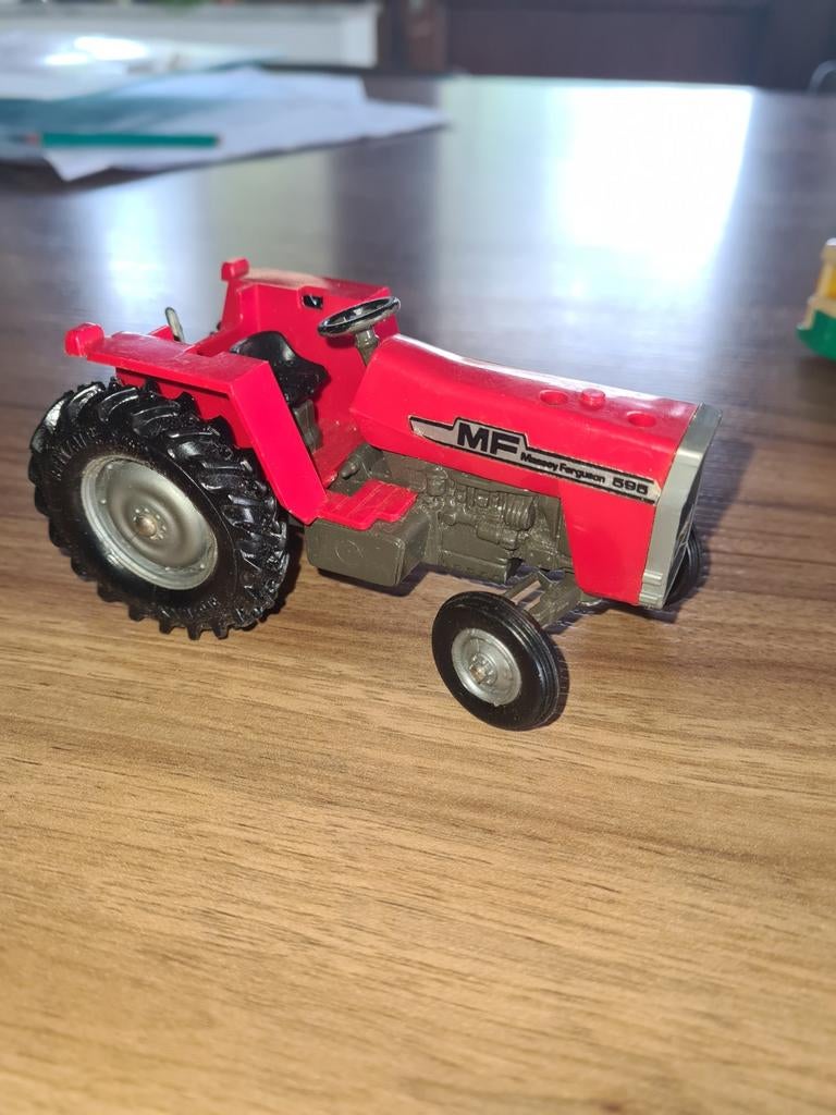 tracteur massey ferguson 595 britannique collections 15€, Ophalen