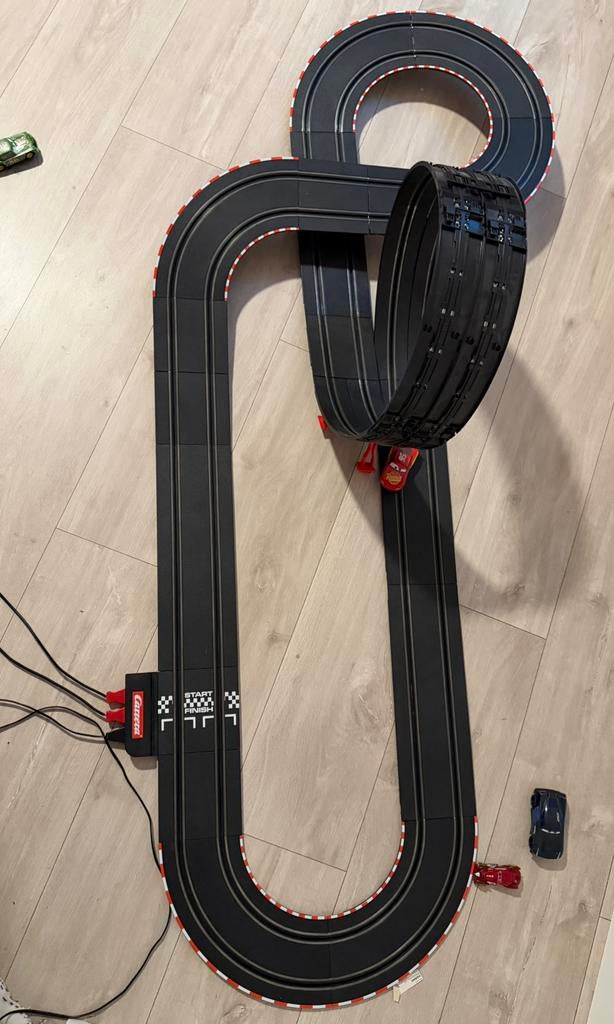 Carrera GO!!! Racebaan met looping, Enfants & Bébés, Jouets | Circuits, Comme neuf, Circuit, Électrique, Carrera, Avec looping