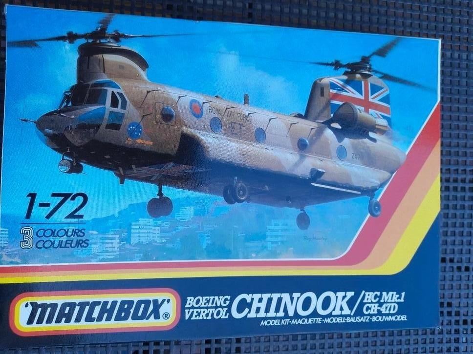 CHINOOK BOEING HELICOPTER 1/72 KIT MATCHBOX *NEW*, 1:72 tot 1:144, Helikopter, Nieuw, Ophalen