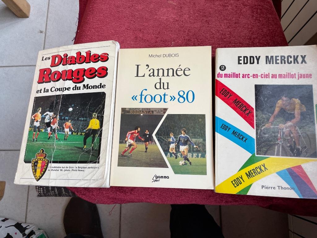 Lot de 3 livres sport, Sport de ballon, Enlèvement ou Envoi, Utilisé, Divers