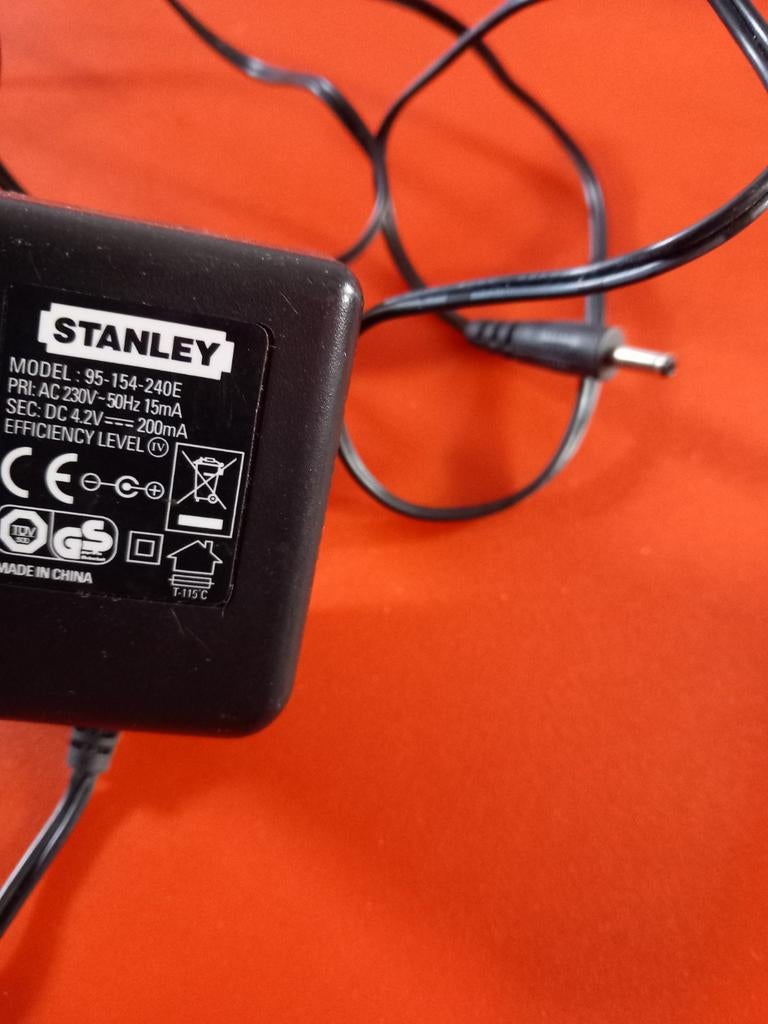 Chargeur Stanley -> 4€, Enlèvement ou Envoi, Comme neuf