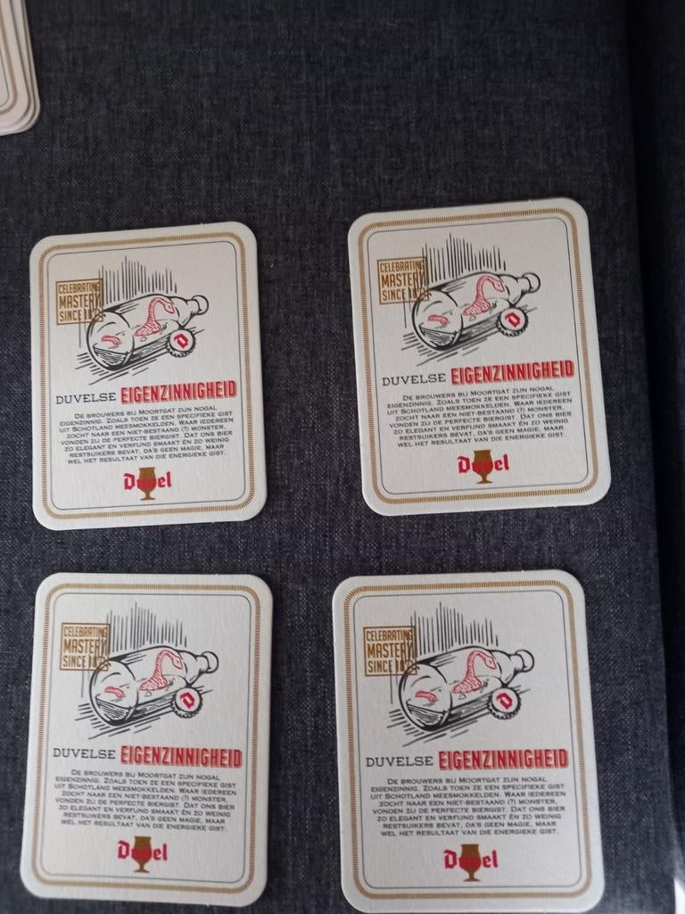 Duvel bierkaarten 4 stuks nieuw, Ophalen of Verzenden, Zo goed als nieuw