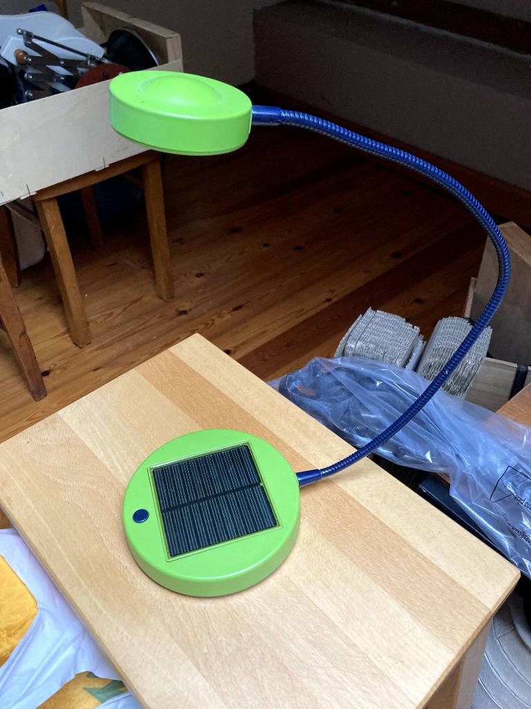 Lampe de bureau solaire IKEA, Enlèvement, Comme neuf