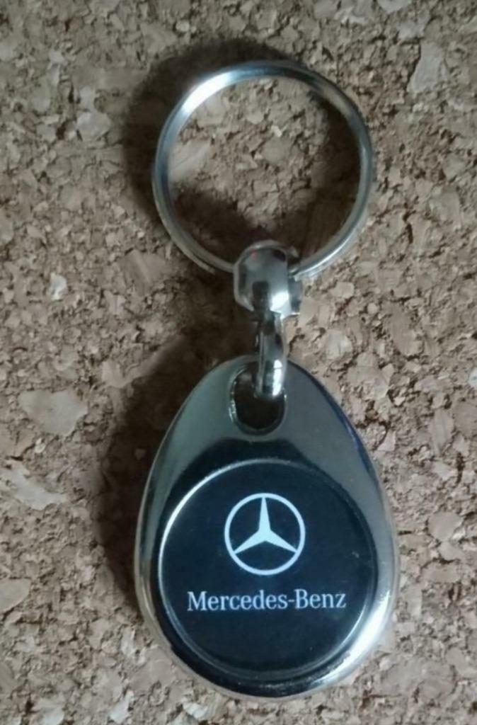 Porte-clés "MERCEDES", Collections, Porte-clés, Enlèvement ou Envoi, Utilisé, Marque