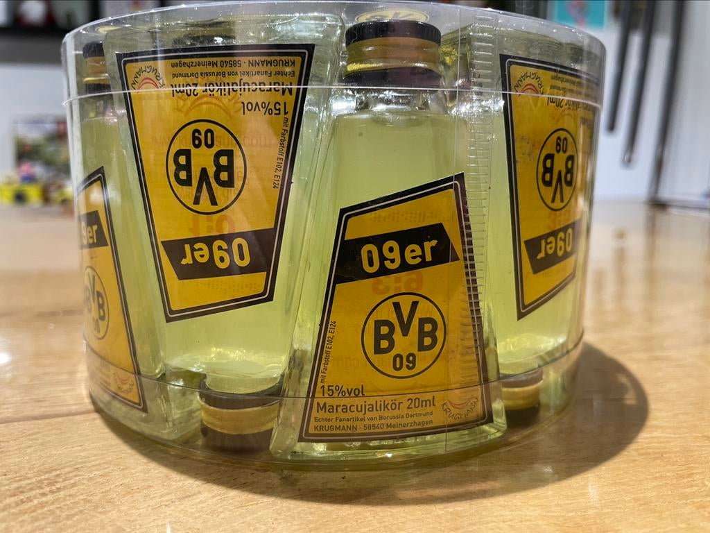 borussia dortmund shotjes verzamelaar / mancave, Ophalen of Verzenden