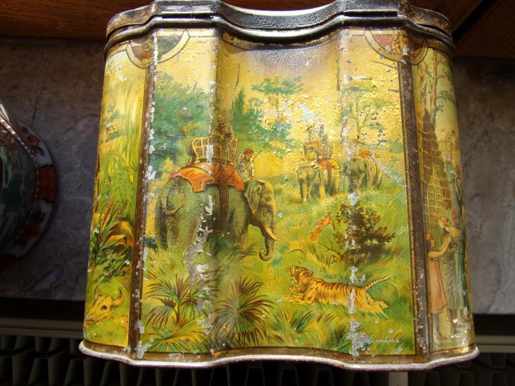 Vintage HUNTLEY en PALMERS RARE koekjesdoos met reclame, Verzamelen, Blikken, Ophalen of Verzenden, Gebruikt, Overige, Overige merken