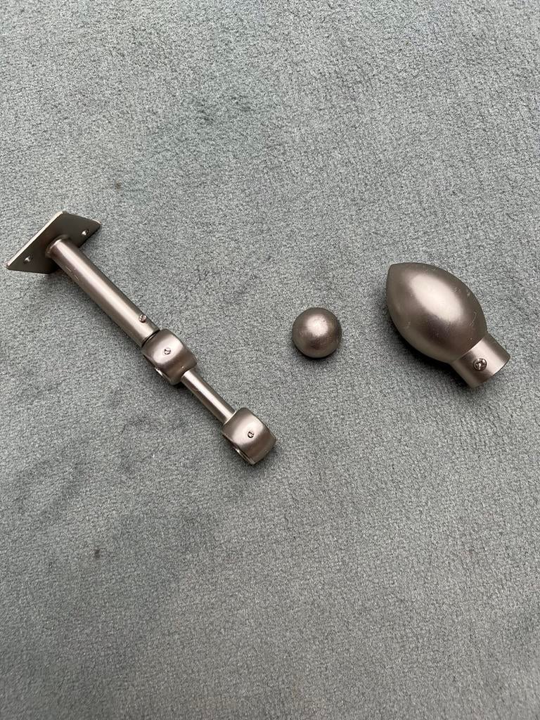 Gordijn roedes/metaal zwart/zilver en toebehoren., Ophalen, Gebruikt
