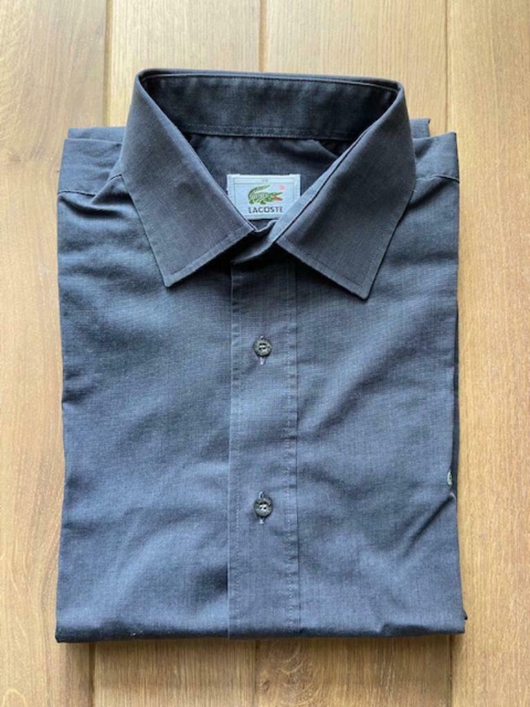 Chemise Lacoste gris anthracite unie Taille 38, Vêtements | Hommes, Chemises, Comme neuf, Tour de cou 38 (S) ou plus petit, Gris