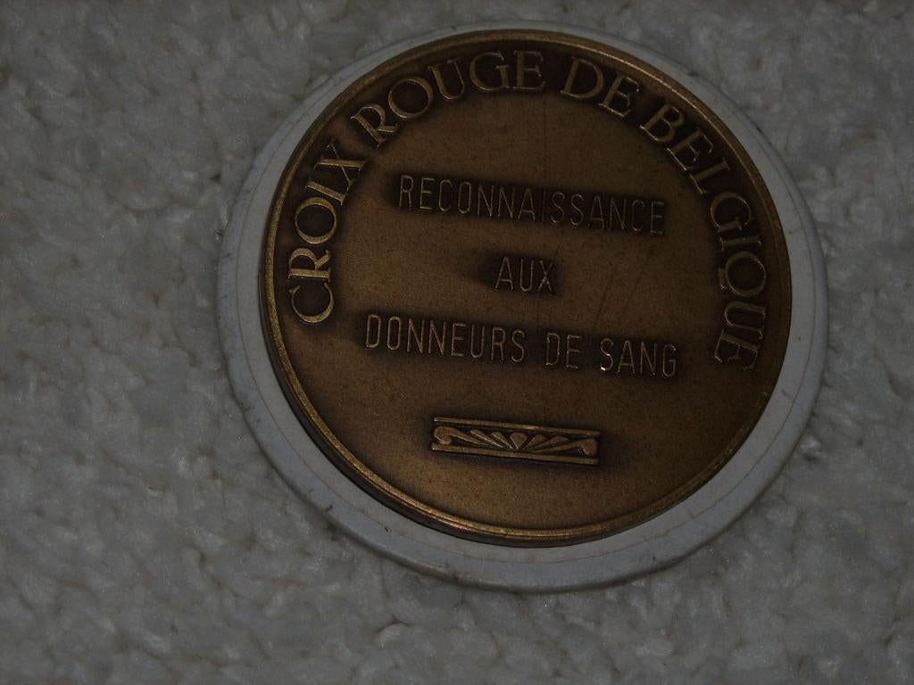 POUR COLLECTIONNEURS MEDAILLE croix rouge, Enlèvement