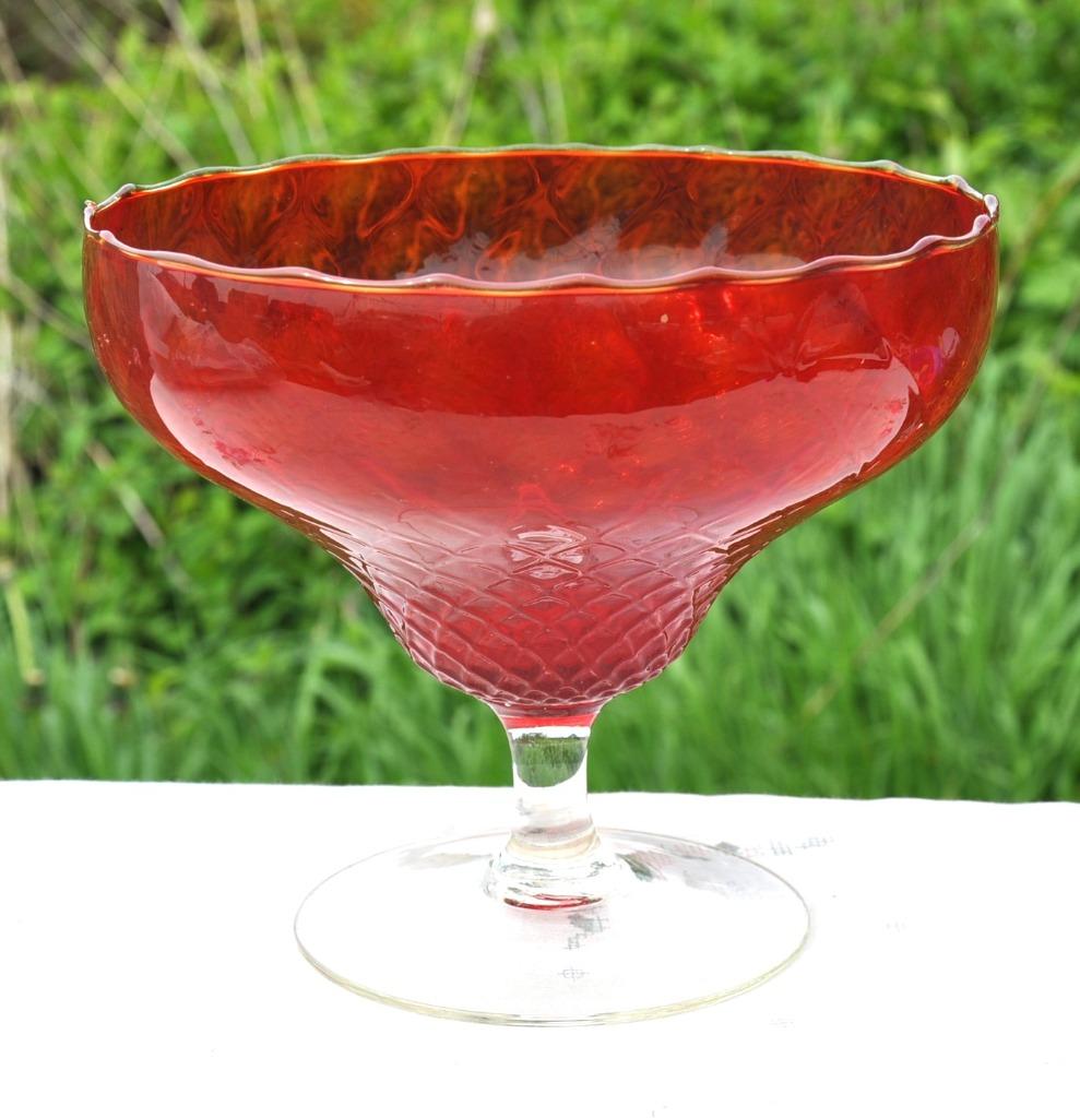 fruitier sur pied en verre rouge et incolore, Antiquités & Art, Enlèvement ou Envoi