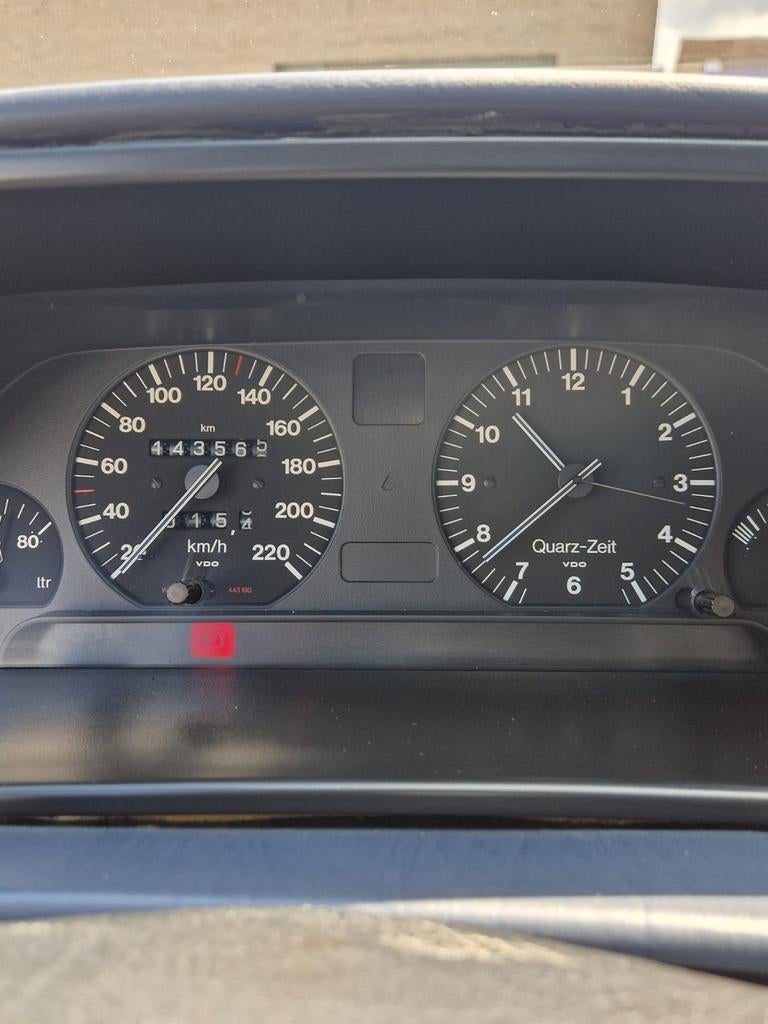 AUDI 100 2.O BENZINE OLDTIMER !, foto 8