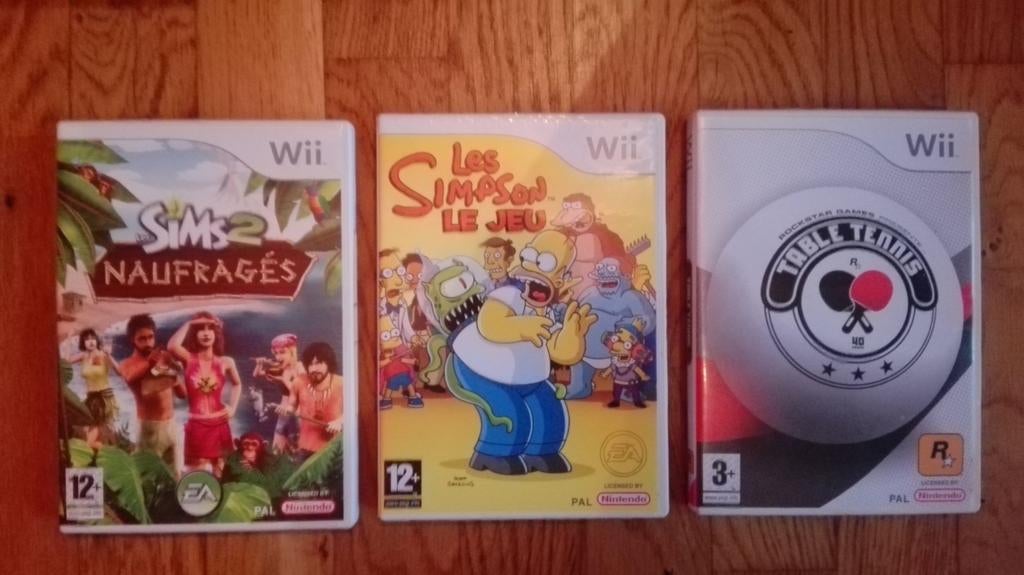 2 jeux Wii: Sims 2 naufragés, Table tennis, Enlèvement ou Envoi