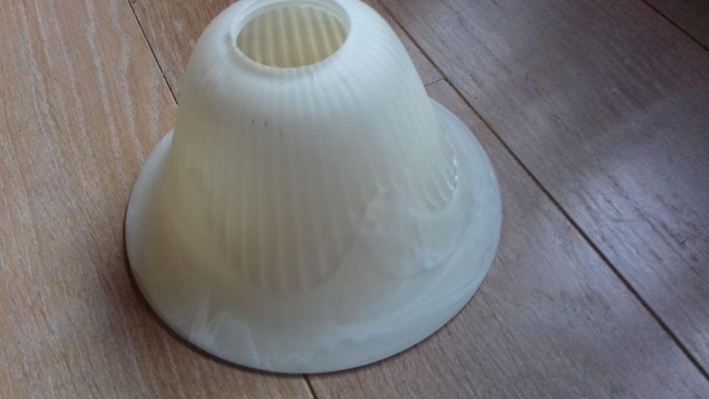 lampenkapje gemarmerd glas, Ophalen