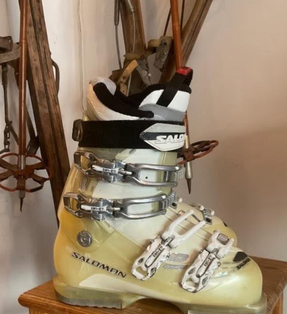 Skischoenen dames SALOMON DIVINE 10 - maat 25.5 (40,33), Ophalen, Gebruikt, Schoenen, Salomon