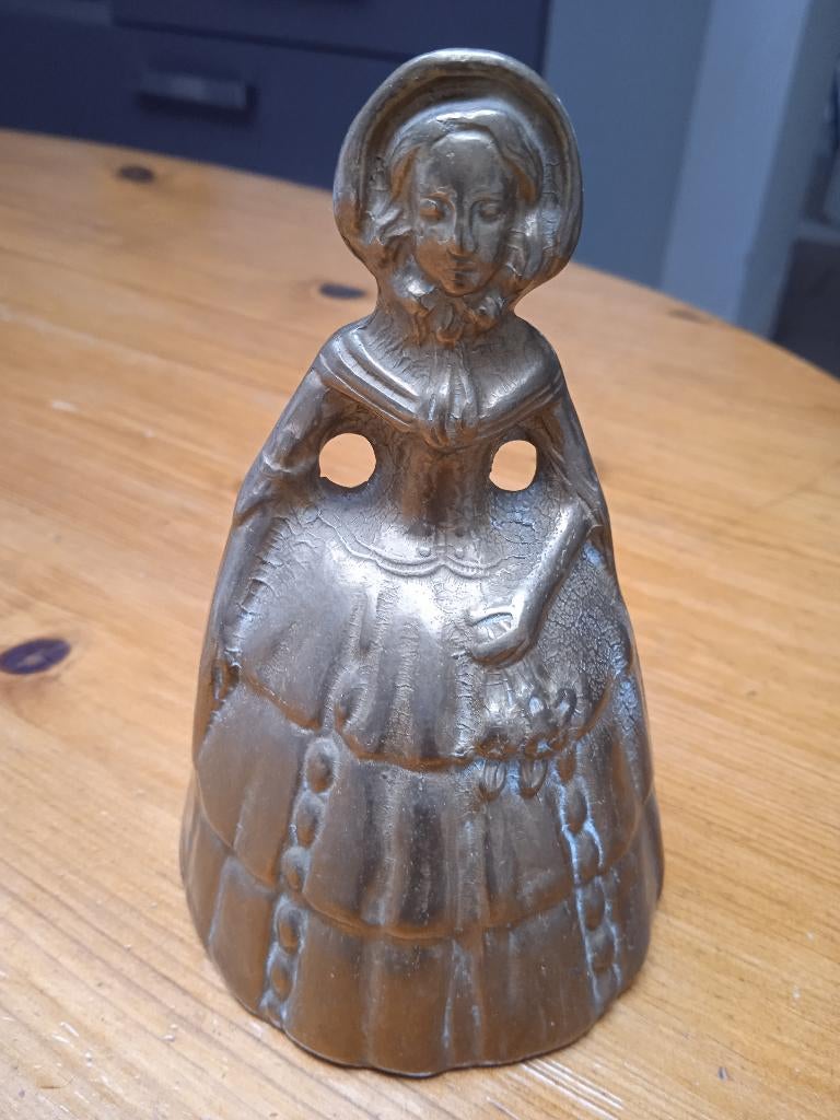 Très jolie cloche de table en cuivre - marquise - décoration, Ophalen, Koper