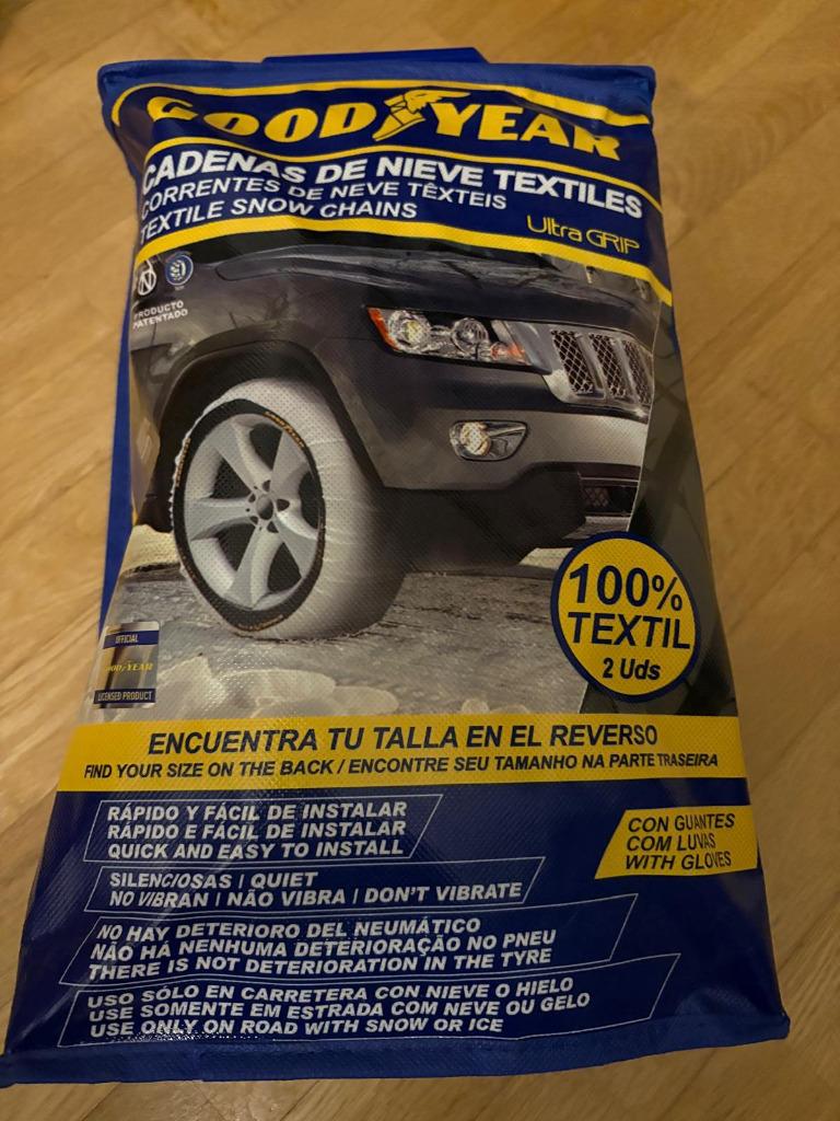 CHAÎNES ou chaussettes À NEIGE TEXTILES GOODYEAR ULTRA GRIP, Enlèvement, Neuf