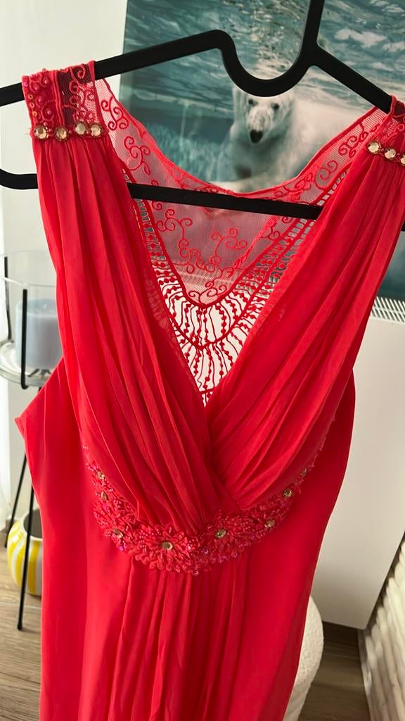 Robe cocktail neuve rouge taille 3, Neuf