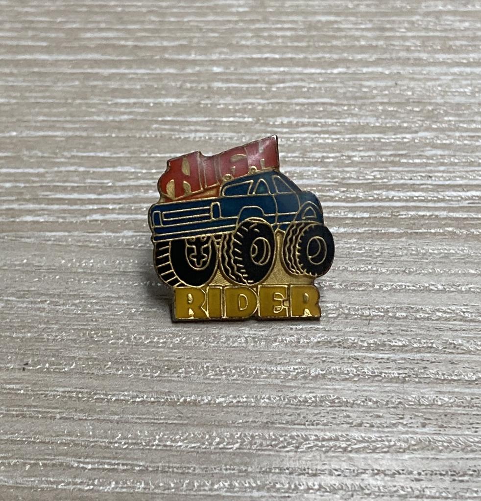 PIN - HIGH RIDER - MONSTER TRUCK - MONSTERTRUCK, Envoi, Utilisé, Transport, Insigne ou Pin's