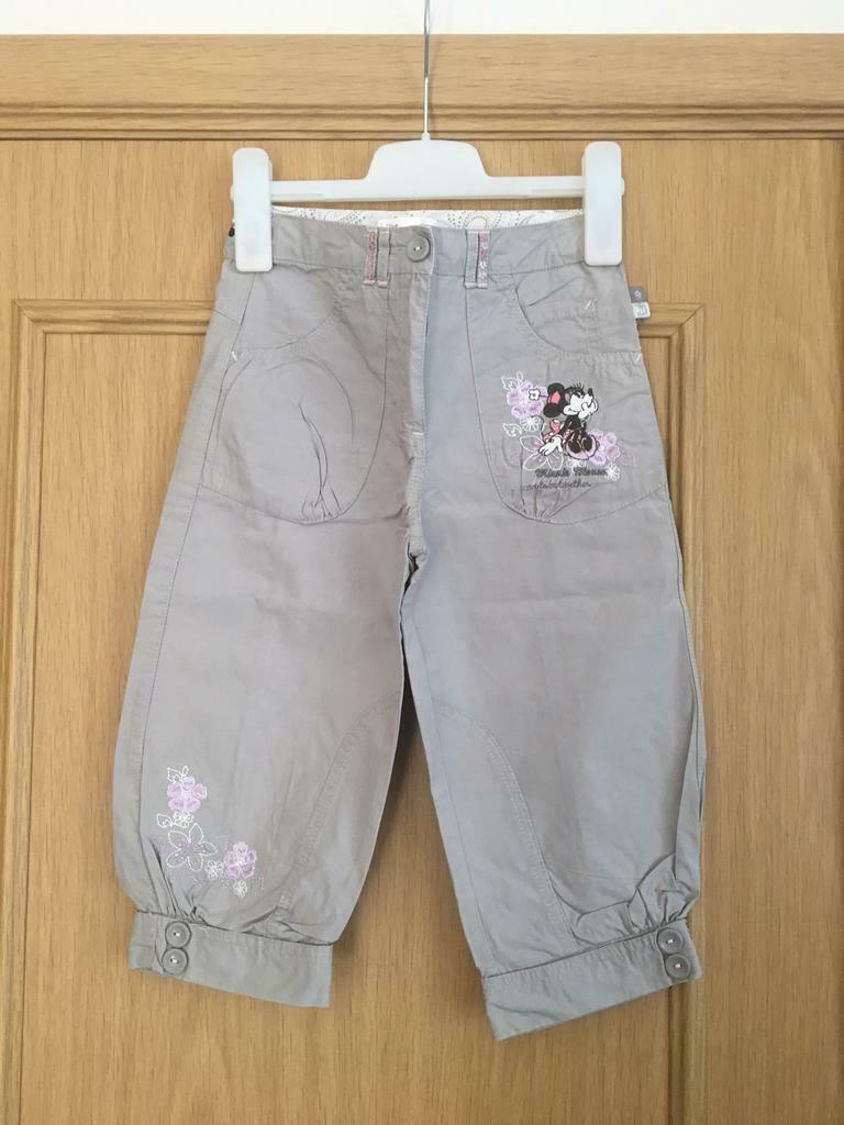 Pantalon gris clair 3/4-Disney Minnie Mousse Taille 122-128, Enlèvement ou Envoi, Comme neuf, Fille, Pantalon
