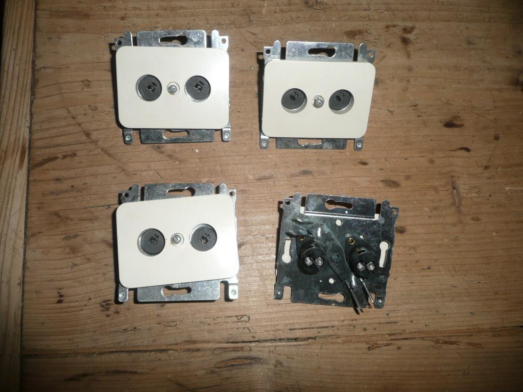 prises haut parleur NIKO PR20, Enlèvement, Comme neuf, Autres types