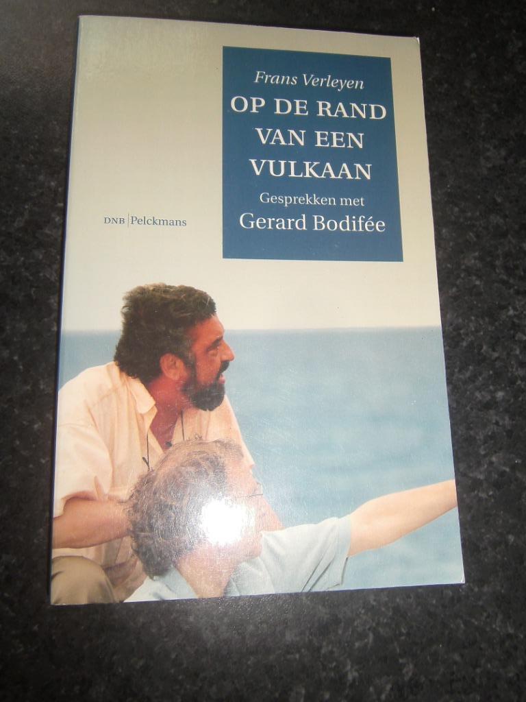 [1080]boek : op de rand van de vulkaan Frans Verleyen, Enlèvement ou Envoi, Comme neuf, Frans verleyen
