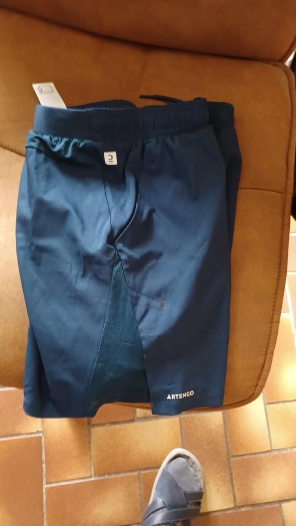 Short decathlon 12 13 ans, Vêtements | Femmes, Enlèvement, Comme neuf