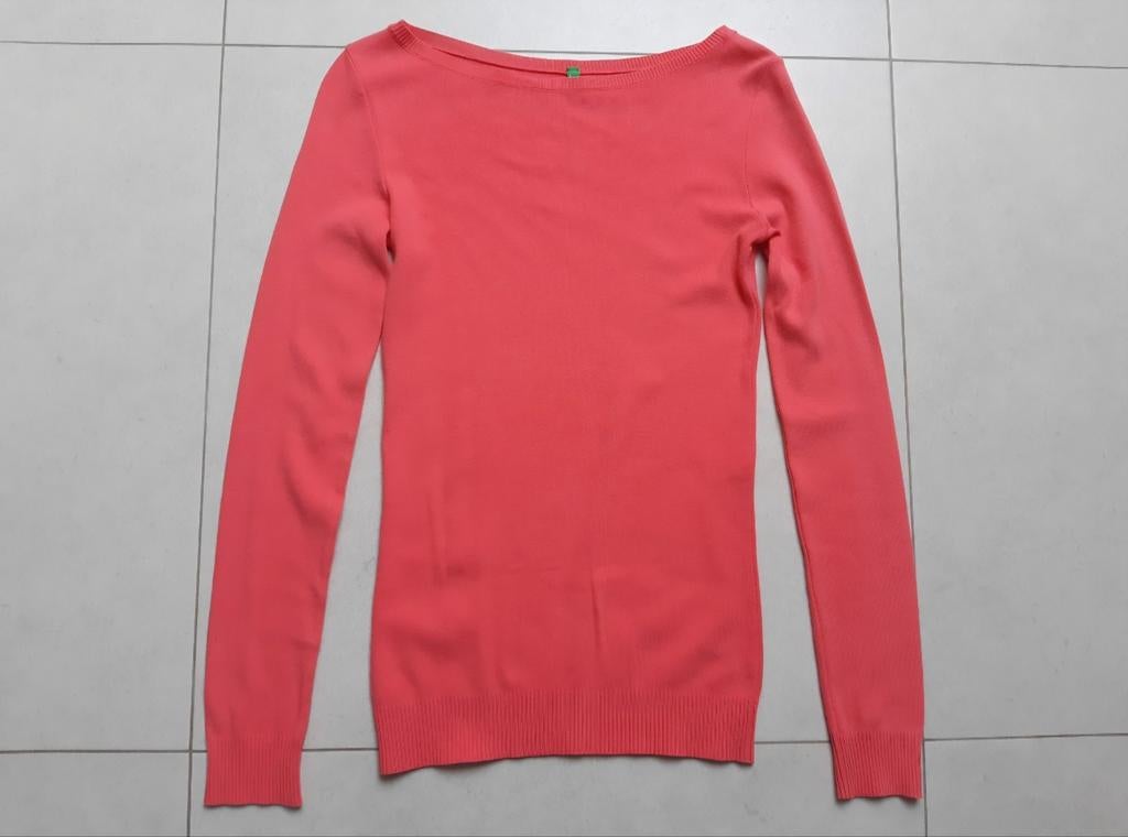 Pull fin corail Benetton taille XS, Vêtements | Femmes, United Colors of Benetton, Enlèvement ou Envoi, Porté, Taille 34 (XS) ou plus petite