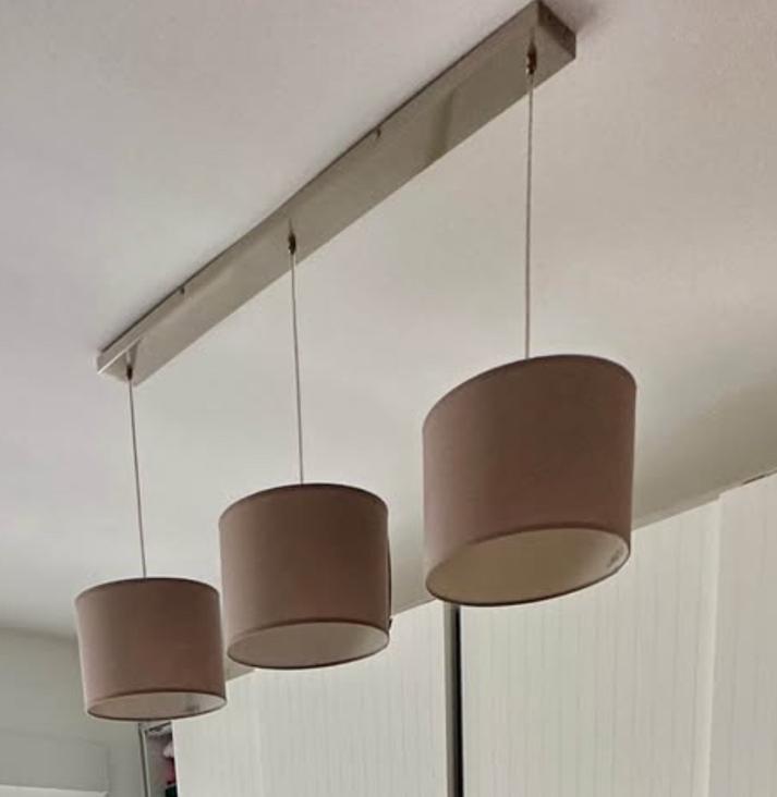 Home Sweet Home hanglamp met drie taupe stoffen lampenkappen, Huis en Inrichting, Ophalen, Zo goed als nieuw