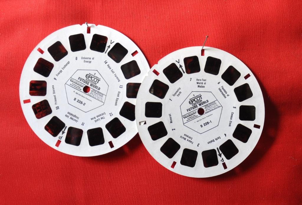 2 disques view- master center future world (1), Ophalen of Verzenden, Gebruikt, Gebouw, Foto