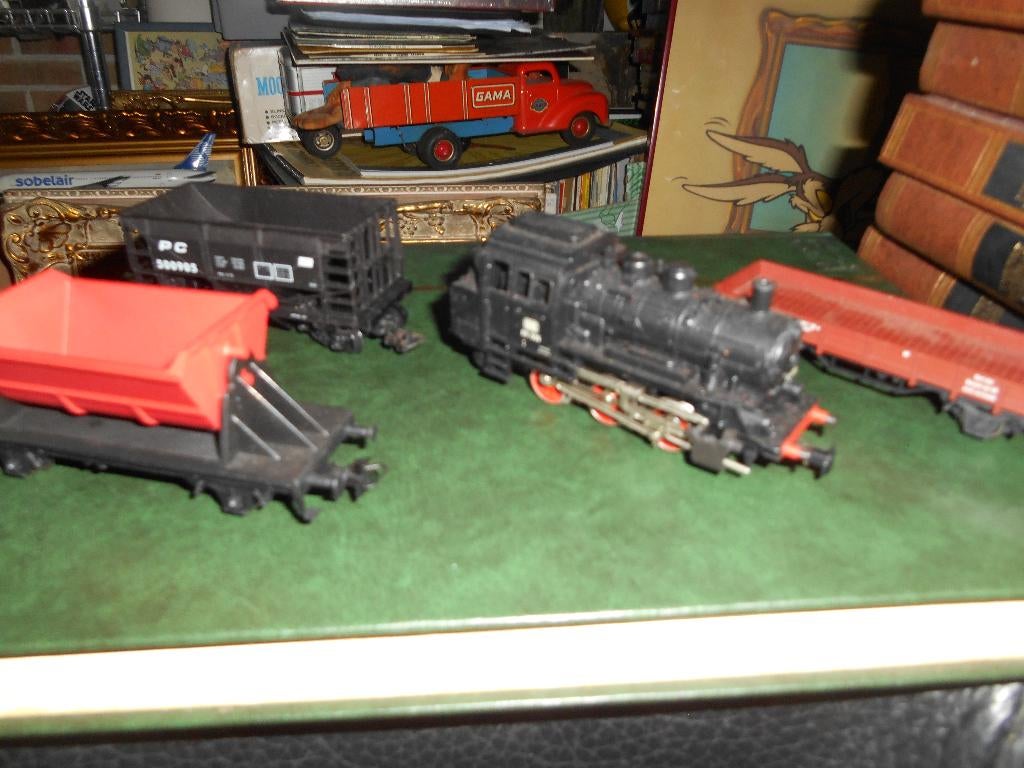Marklin Loco DB 89006 + 3 wagons, Ophalen of Verzenden