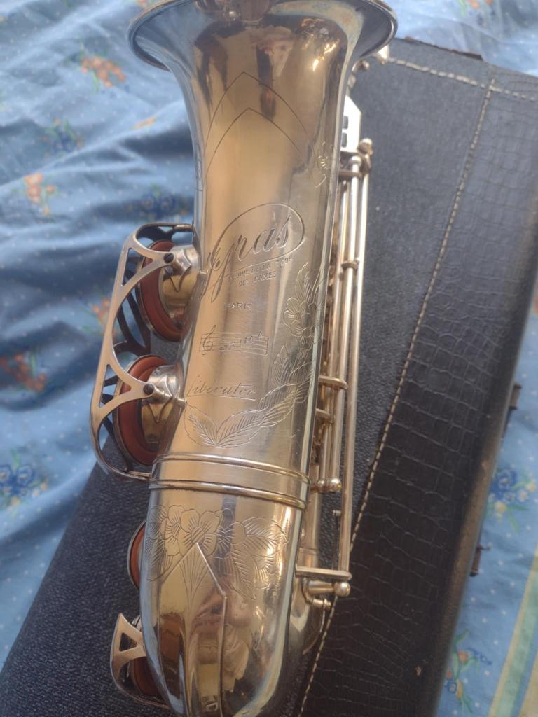Saxophone alto J.Gras Prima Libérator, Muziek en Instrumenten, Ophalen, Zo goed als nieuw, Alt