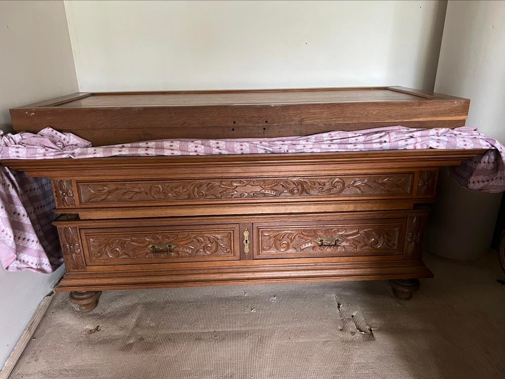 Mooie vintage kledingkast, Ophalen