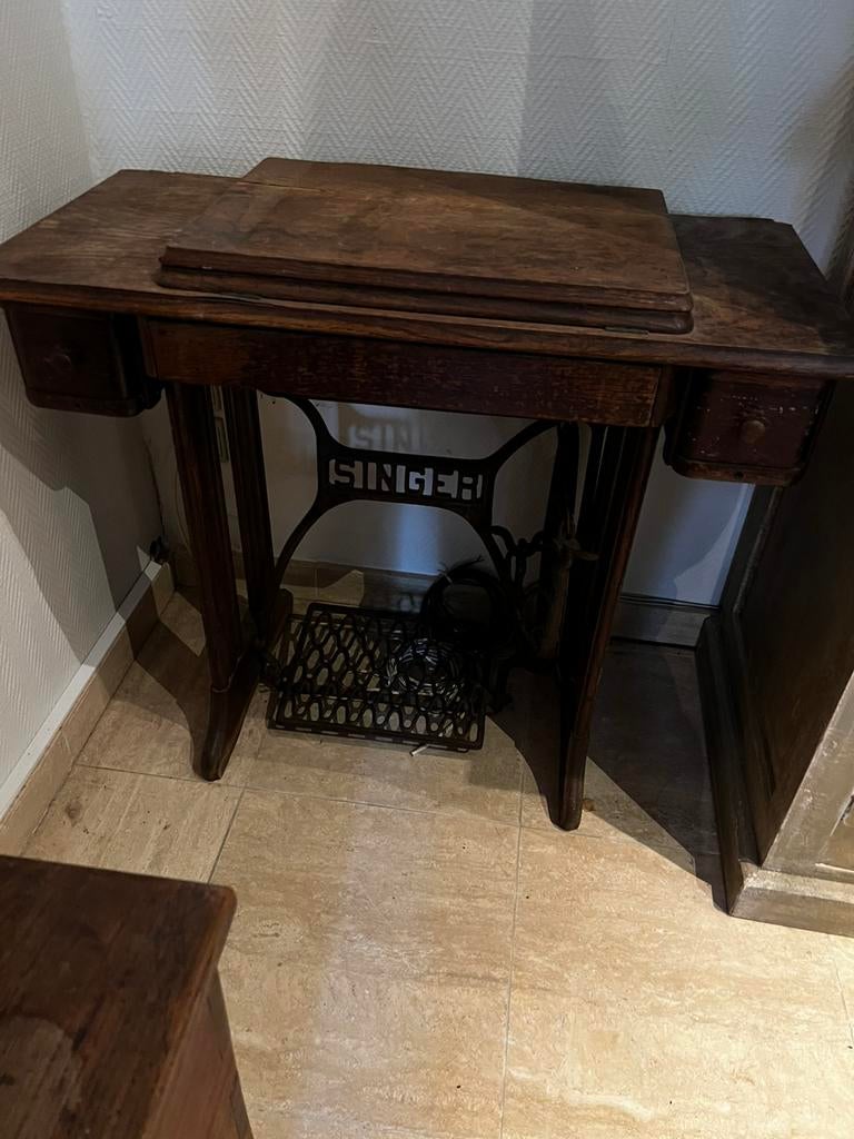Egyptische art deco Singer trapnaaimachine, Antiek en Kunst, Ophalen
