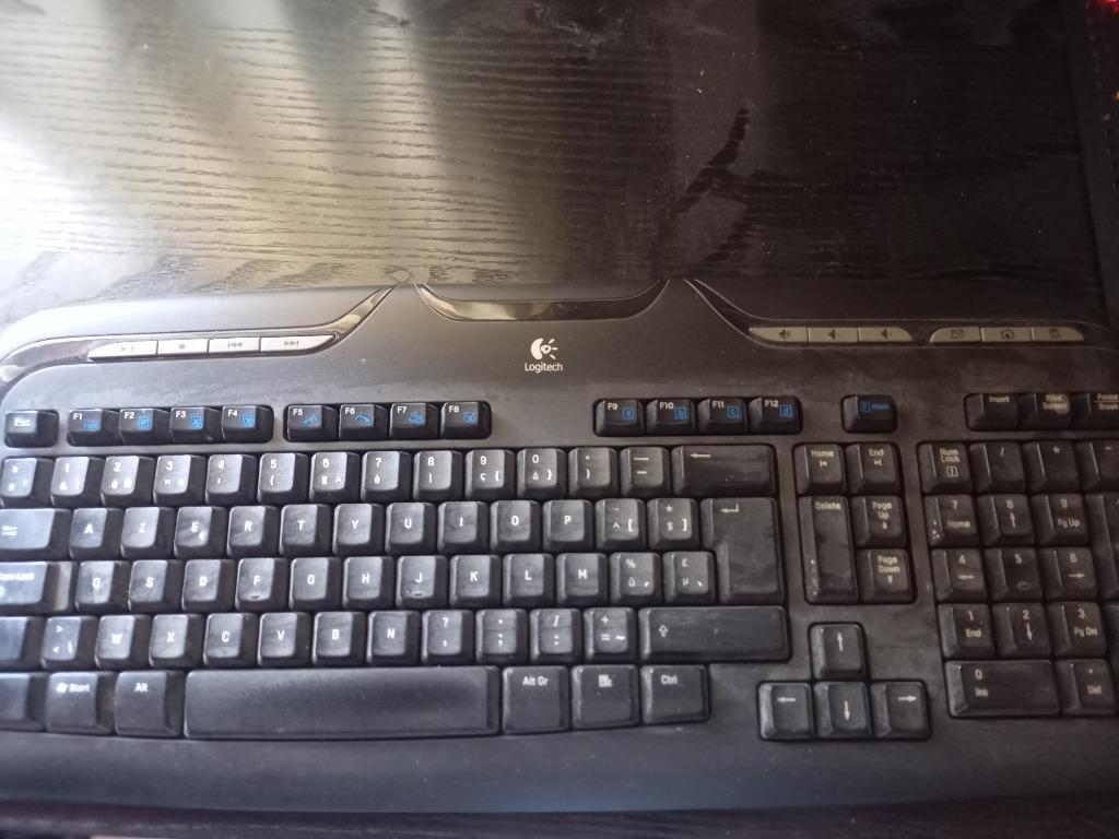 Clavier, Ensemble clavier et souris, Logitech, Enlèvement, Utilisé