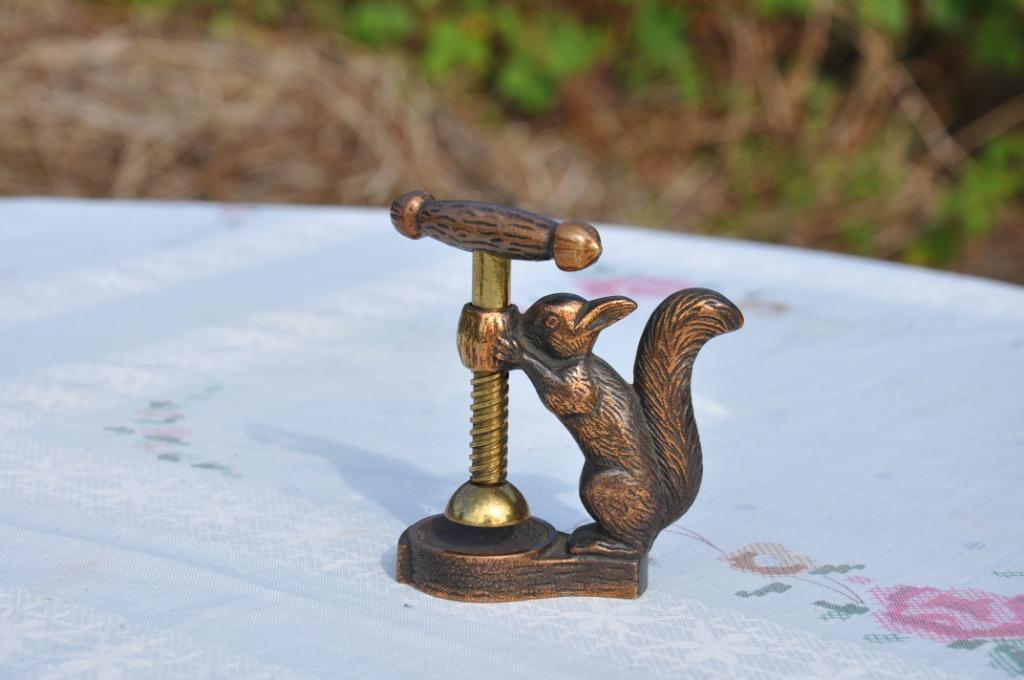 §  casse noisette ecureuil en bronze, Enlèvement ou Envoi