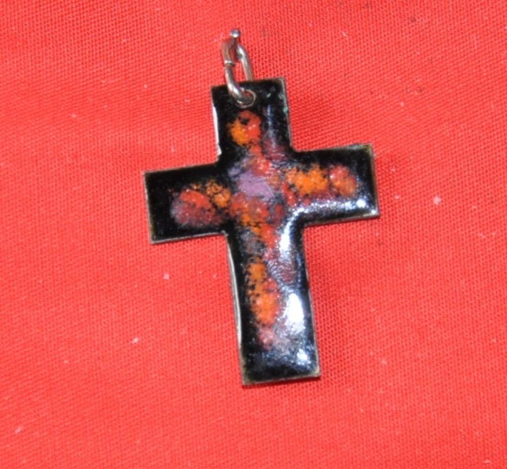 pendentif  de fantaisie (x2039), Enlèvement ou Envoi, Utilisé, Croix ou Symbole, Autres matériaux