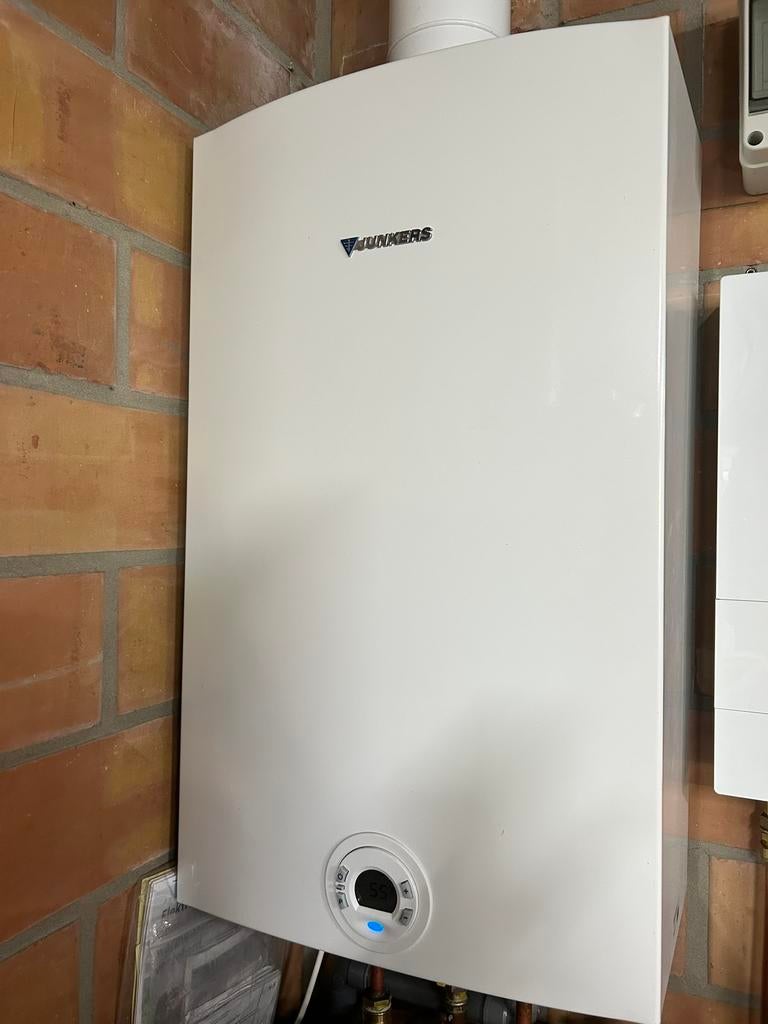 Junkers AME CelsiusPur WTD-27 gasdoorstromer (CV+sanitair), Doe-het-zelf en Bouw, Chauffageketels en Boilers, Gebruikt, Geiser