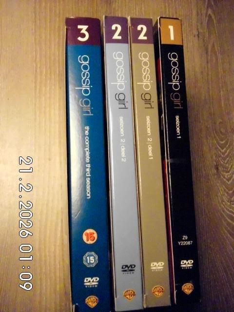 GOSSIP GIRL SEIZOEN  1+2+3  / 17 DVD'S, Cd's en Dvd's, Alle leeftijden, Ophalen, Zo goed als nieuw, Komedie