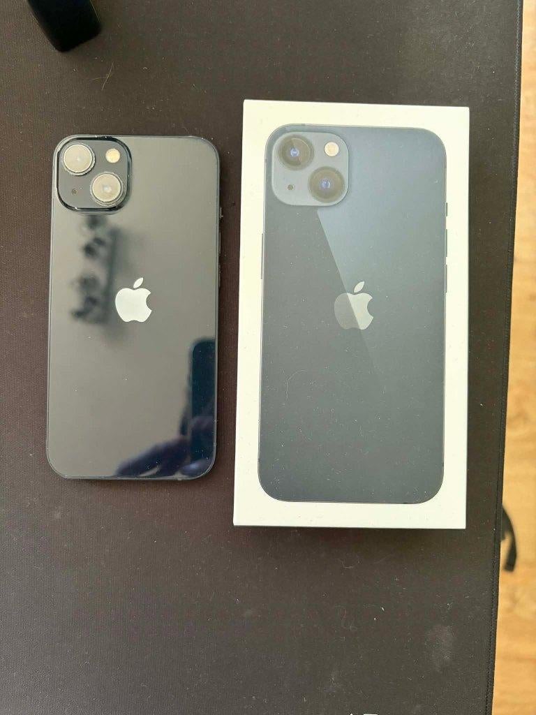 iPhone 13 — 256 GB — Middernacht, Gebruikt, Zwart, Met simlock, Zonder abonnement