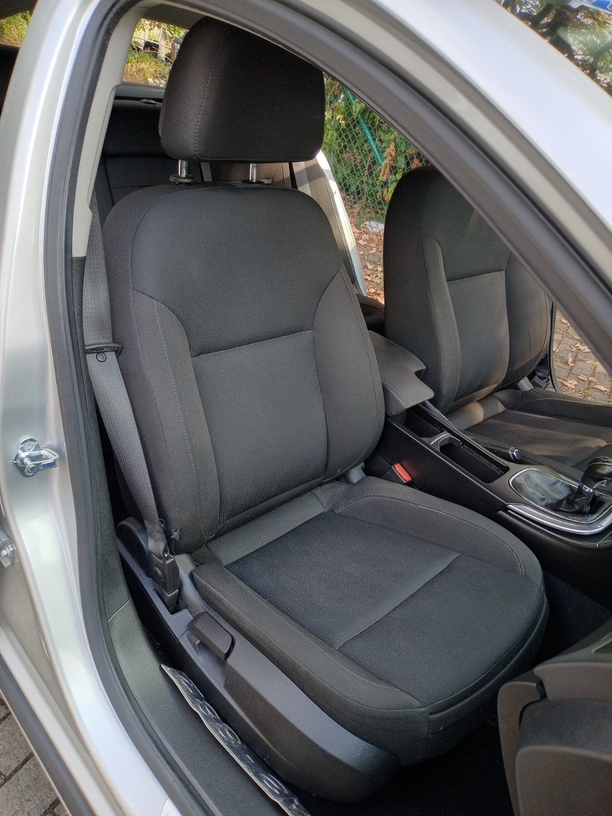 Opel Insignia 2litre 180km airco B6 euro5 année 2009, Autos, Opel, Achat, Boîte manuelle, 5 portes, Particulier