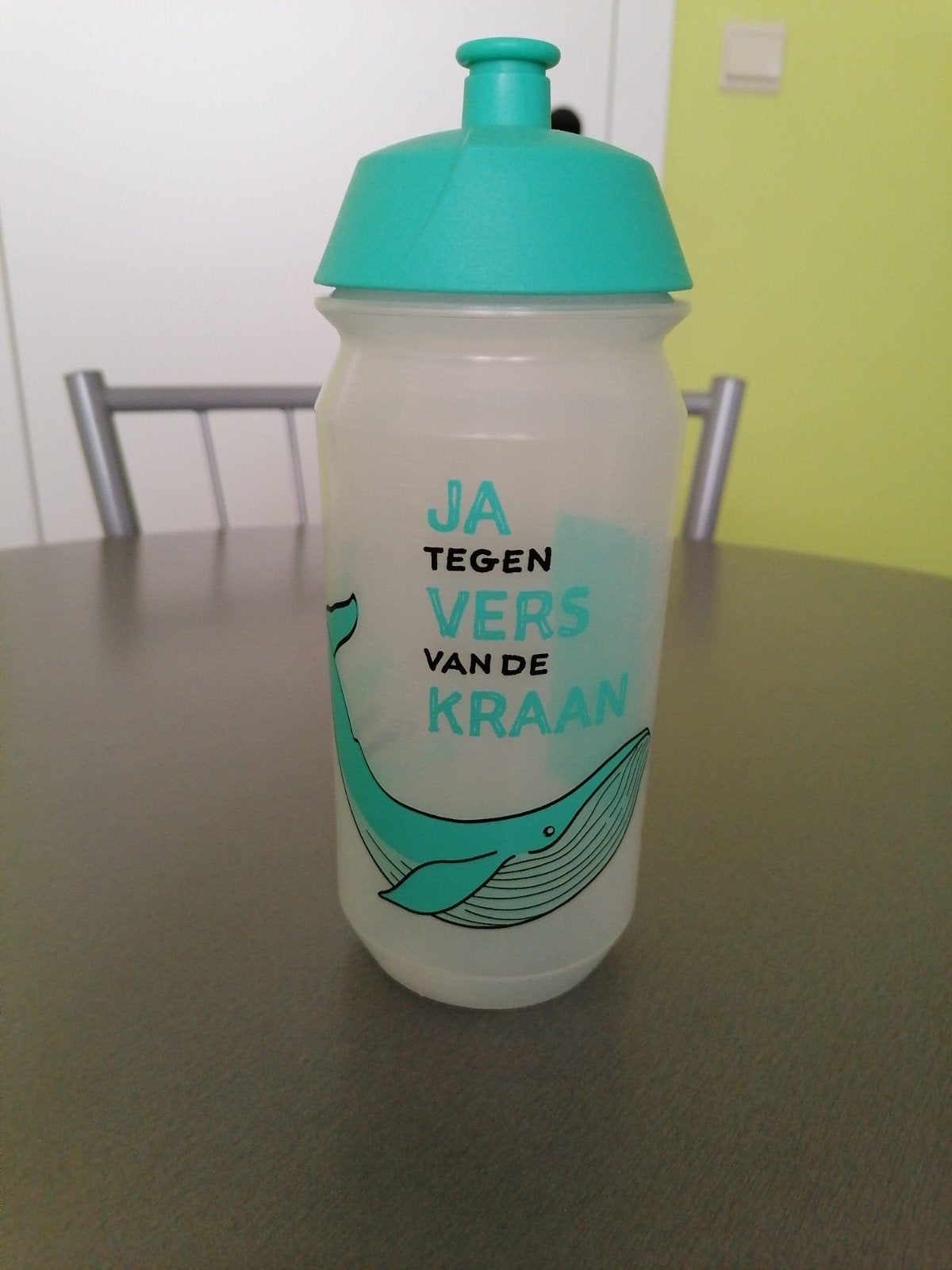 Drinkfles uit plastic, Sport en Fitness, Drinkbussen, Ophalen of Verzenden